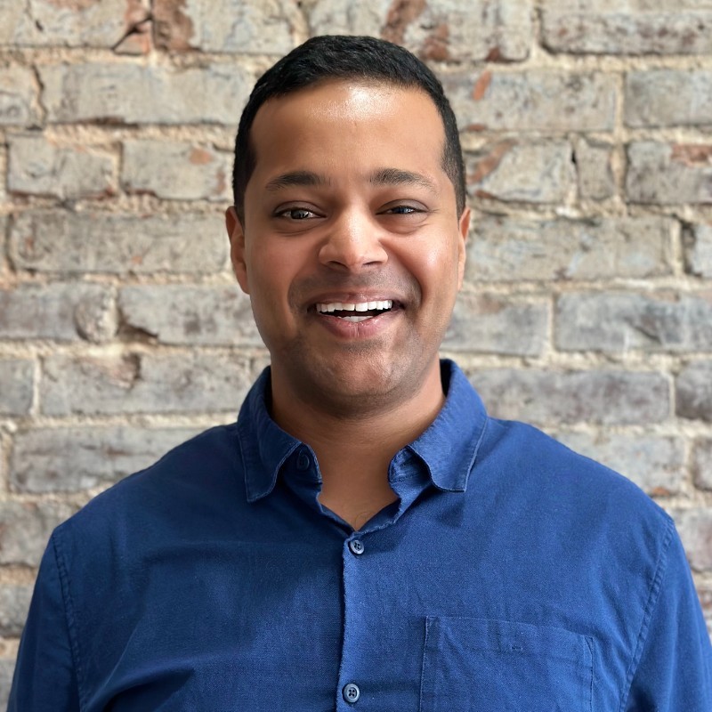 Santosh Sankar, Carry On Podcast Host